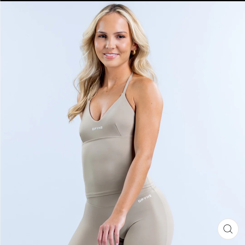 Dfyne halter neck top